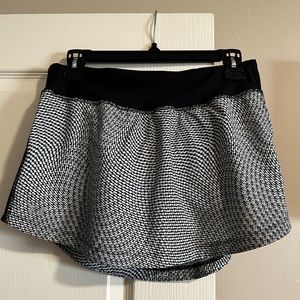 Under Armor Black & White Golf Skirt